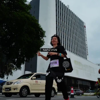 Runner Photo 8830101