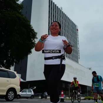 Runner Photo 8830110