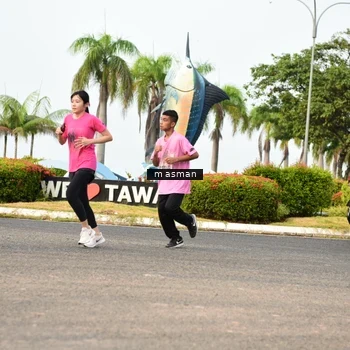 Runner Photo 8830112
