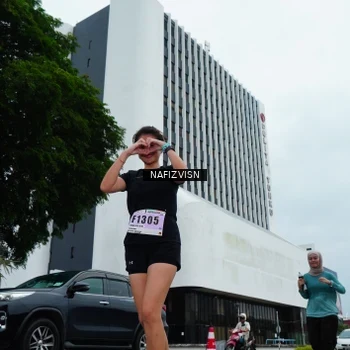 Runner Photo 8830135
