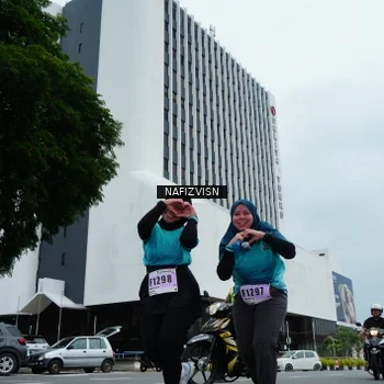 Runner Photo 8830188