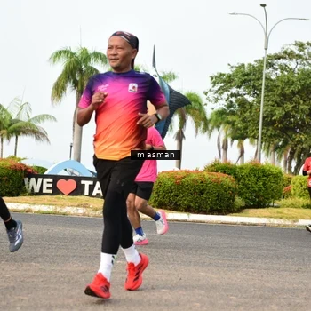 Runner Photo 8830189