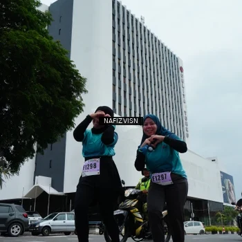 Runner Photo 8830214