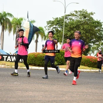 Runner Photo 8830216