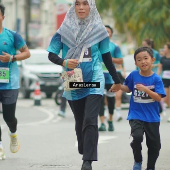 Runner Photo 8830264