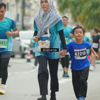 Runner Photo 8830324