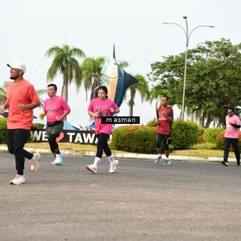 Runner Photo 8830368