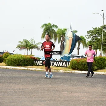 Runner Photo 8830392