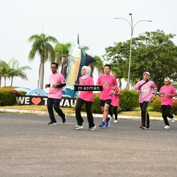 Runner Photo 8830395