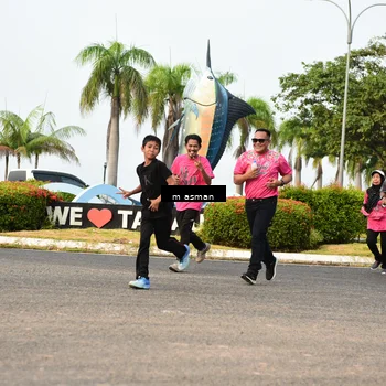 Runner Photo 8830512