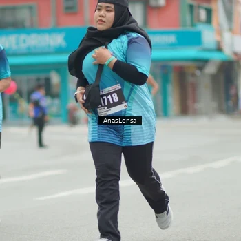 Runner Photo 8831005
