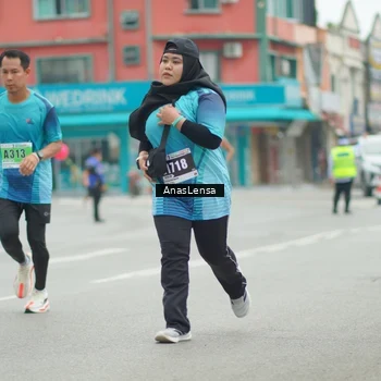 Runner Photo 8831006