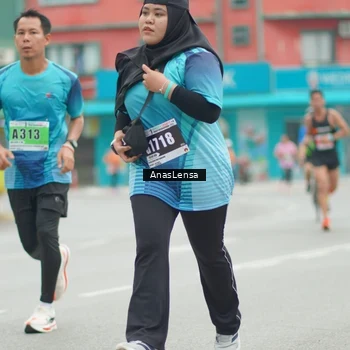 Runner Photo 8831012
