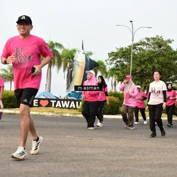 Runner Photo 8832021