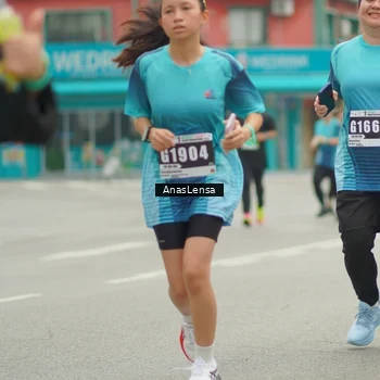 Runner Photo 8832026