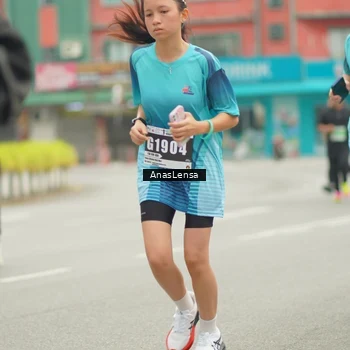 Runner Photo 8832030