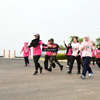 Runner Photo 8832043