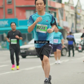 Runner Photo 8832065
