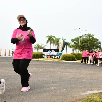 Runner Photo 8832111