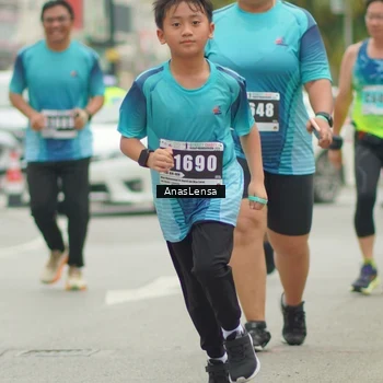 Runner Photo 8832157