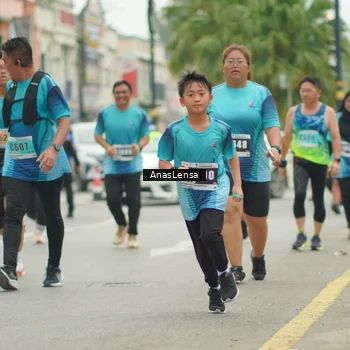 Runner Photo 8832159