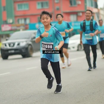 Runner Photo 8832198