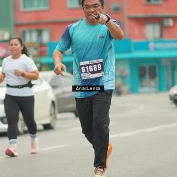 Runner Photo 8832274