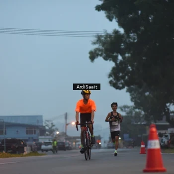Runner Photo 8832296