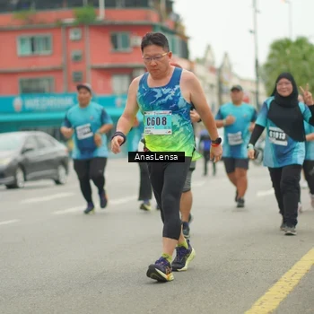 Runner Photo 8832311