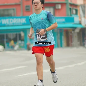 Runner Photo 8832359