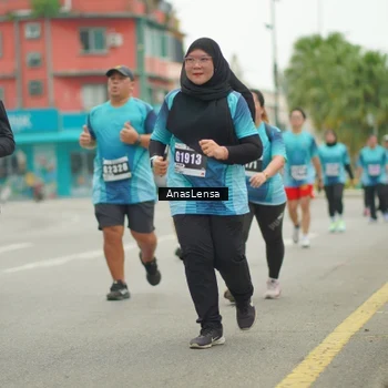 Runner Photo 8832363