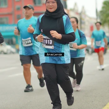 Runner Photo 8832412
