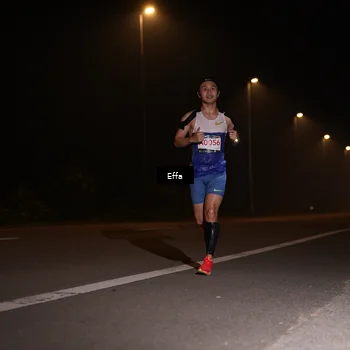 Runner Photo 8832425
