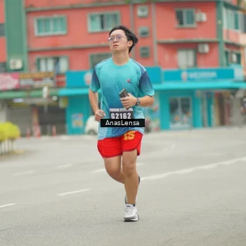 Runner Photo 8832464
