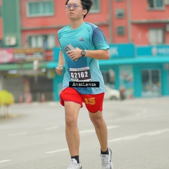 Runner Photo 8832504
