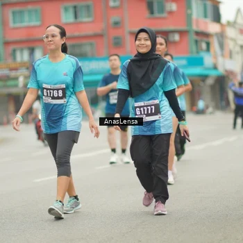 Runner Photo 8833039