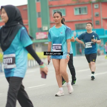 Runner Photo 8833094
