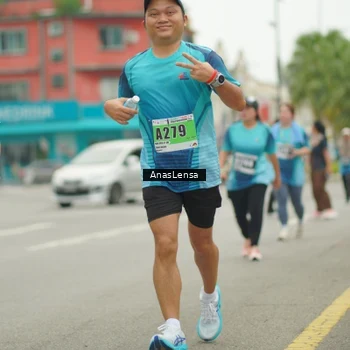 Runner Photo 8833366