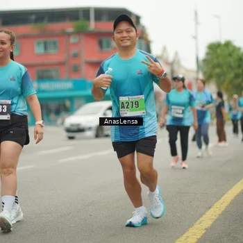 Runner Photo 8833375