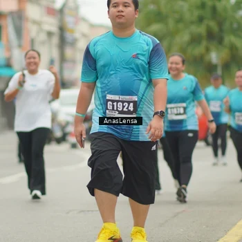 Runner Photo 8833471