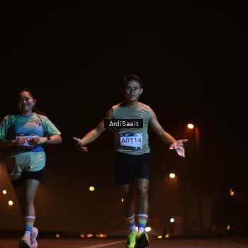 Runner Photo 8833476