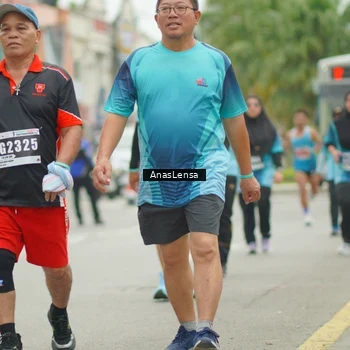 Runner Photo 8834311