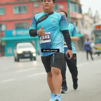 Runner Photo 8834403