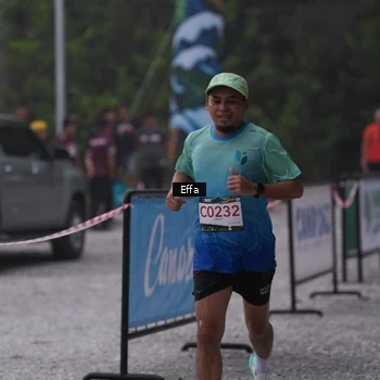 Runner Photo 8834431