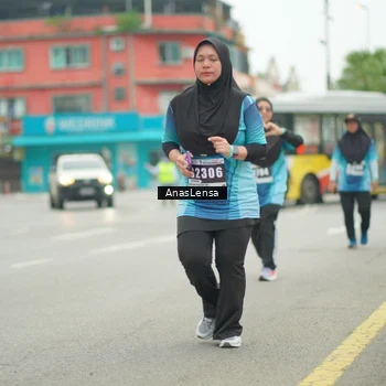 Runner Photo 8834455