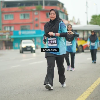 Runner Photo 8834458