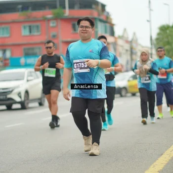 Runner Photo 8834677