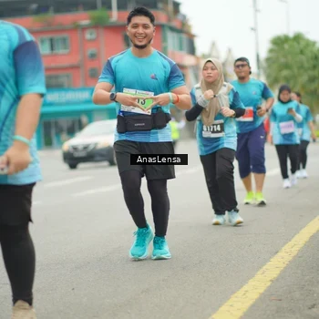 Runner Photo 8834709