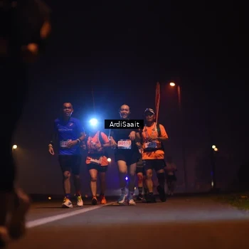 Runner Photo 8834912