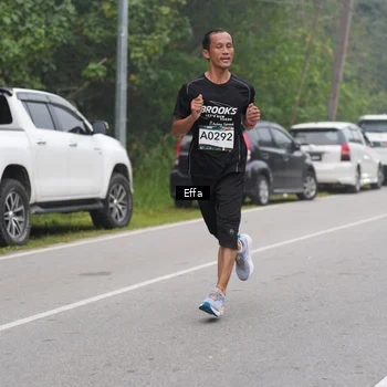 Runner Photo 8835003